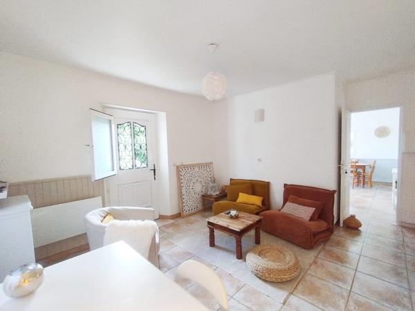 A vendre maison 8 pièces de 160 m2, divisée en 2 appartements, au calme et vue montagne à ORTIPORIO (20) Haute Corse