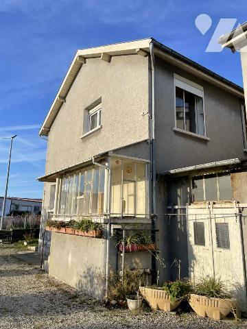 COURTISOLS (51460) Route Nationale maison d'environ 110m² À RÉNOVER avec dépendance et vaste jardin 