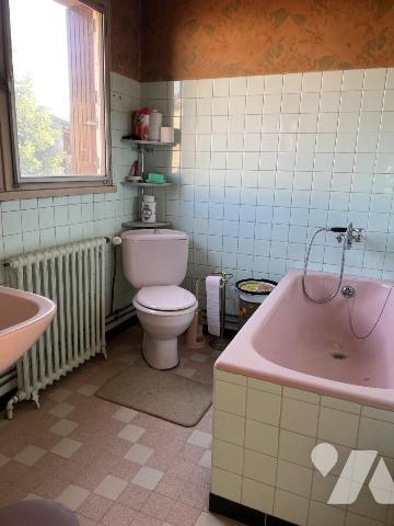 COURTISOLS (51460) Route Nationale maison d'environ 110m² À RÉNOVER avec dépendance et vaste jardin 