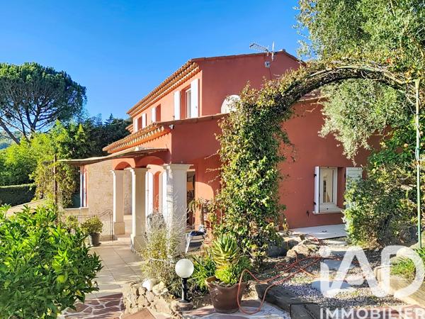 Maison à vendre 6 pièces 160 m² Les Adrets-de-l'Estérel