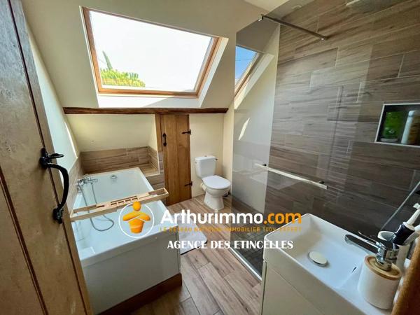 Vente                                                      Maison
                        
                     4 pièces                      114 m2                     à Martigné-Ferchaud