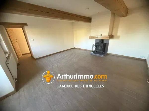 Vente                                                      Maison
                        
                     4 pièces                      114 m2                     à Martigné-Ferchaud