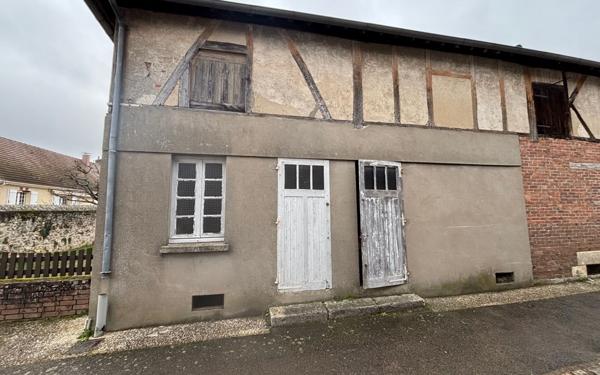 Maison à vendre    3 pièces •  Bléneau