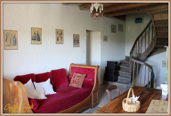 Grande maison en pierre