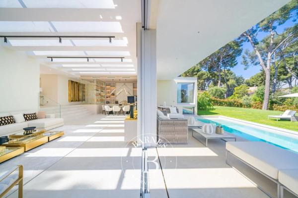 Antibes, Villa 4 Chambres -  403 m² à vendre