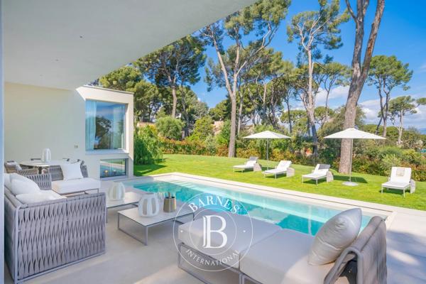 Antibes, Villa 4 Chambres -  403 m² à vendre