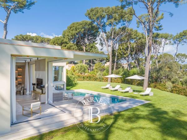 Antibes, Villa 4 Chambres -  403 m² à vendre