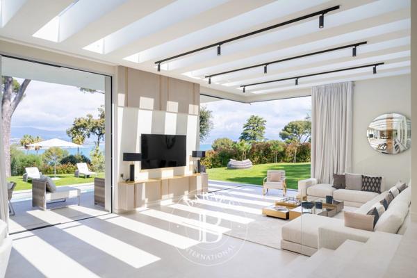 Antibes, Villa 4 Chambres -  403 m² à vendre