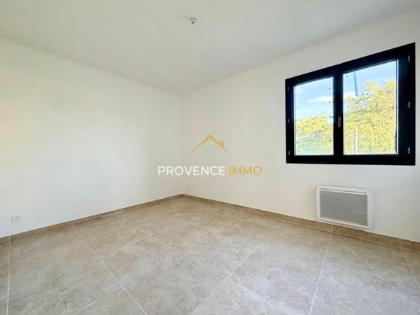 Salon-de-Provence (13300) Maison Plain-pied - 100m² - 3 chambres