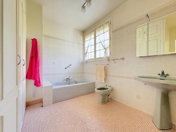 Montmorency, belle maison familiale 5 chambres, lumineuse et au calme