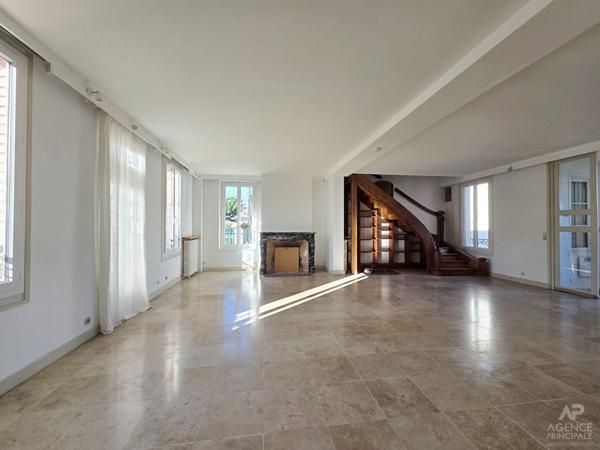 Rueil Malmaison Buzenval - Maison 6 pièce(s) 144.36 m2. Loyer 2 950 €/mois charges comprises **  - Référence  19279