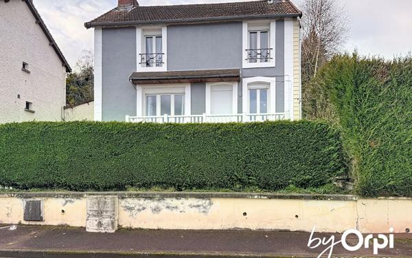 Maison à vendre    3 pièces • 88 m2 Saint-Éloy-les-Mines