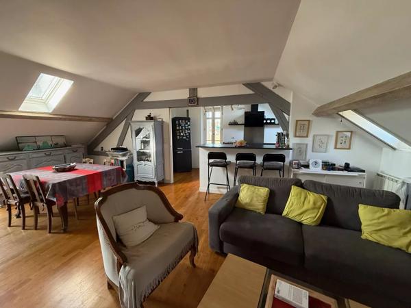 Charmant "pied à terre" avec deux terrasses au centre ville