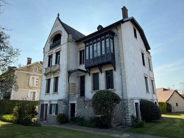 Charmant "pied à terre" avec deux terrasses au centre ville