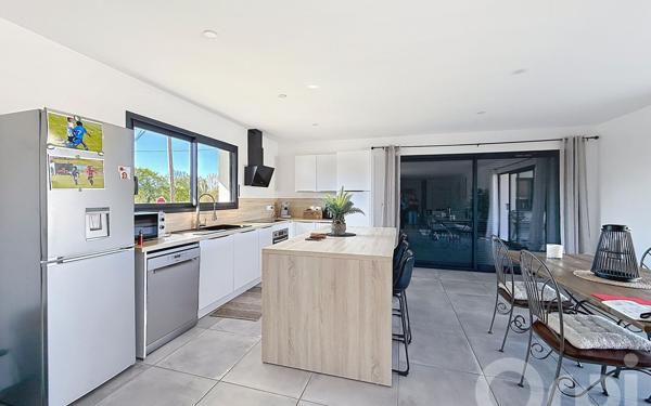 Maison à vendre    5 pièces • 156 m2 Cusset