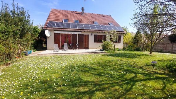 Vente                                                      Maison
                        
                     6 pièces                      145 m2                     à Champigny