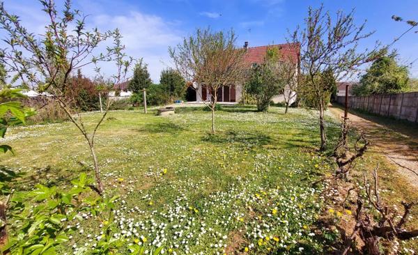 Vente                                                      Maison
                        
                     6 pièces                      145 m2                     à Champigny