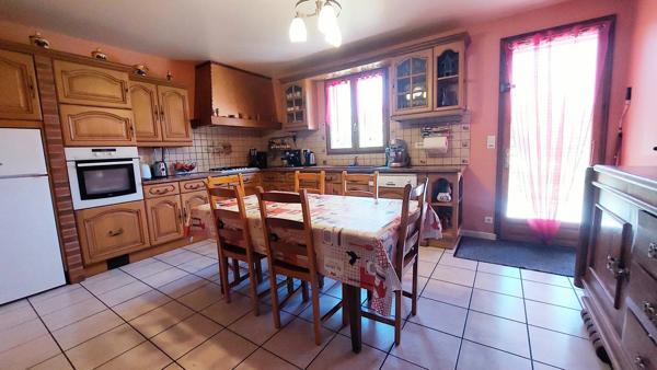 Vente                                                      Maison
                        
                     6 pièces                      145 m2                     à Champigny