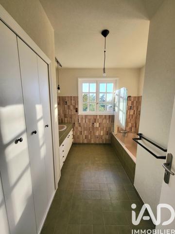 Maison à vendre 9 pièces 250 m² Saint-Just-Saint-Rambert