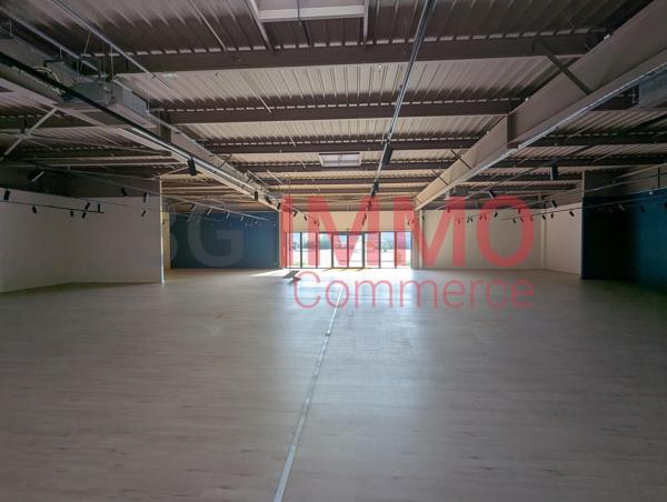 Location / Local Commercial