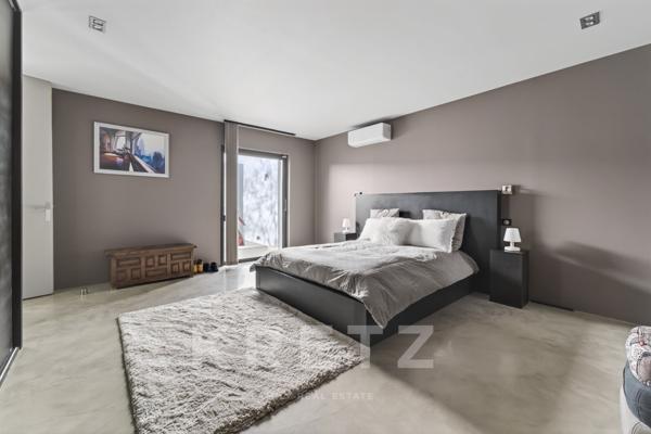 Villa d’architecte de plain-pied 360 m² avec piscine, maison d’amis et terrain paysager – Nîmes Nord