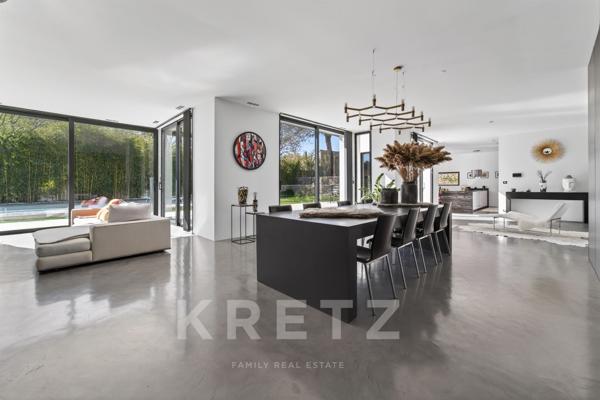 Villa d’architecte de plain-pied 360 m² avec piscine, maison d’amis et terrain paysager – Nîmes Nord