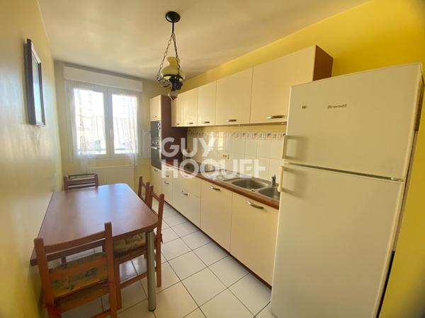 T3 meublé centre ville et gare avec balcon et parking