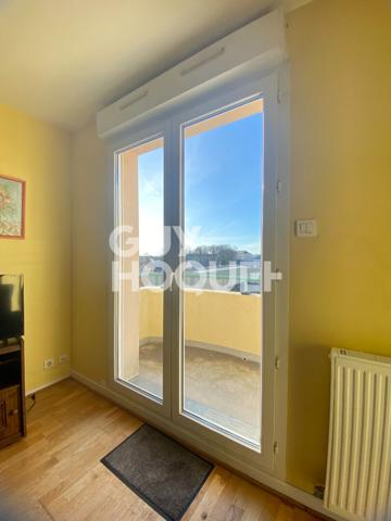 T3 meublé centre ville et gare avec balcon et parking