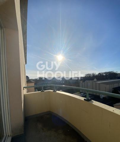 T3 meublé centre ville et gare avec balcon et parking