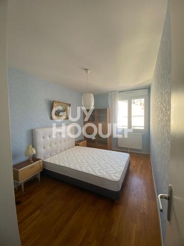 T3 meublé centre ville et gare avec balcon et parking