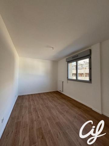 Appartement T2 LA CHAPELLE SUR ERDRE - 45.96 m2  691 Euros