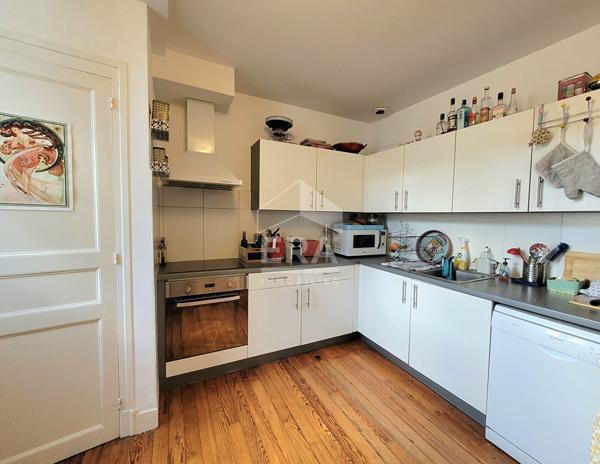LOCATION PAU - Appartement T4 de 80 m² dans une résidence calme avec balcon