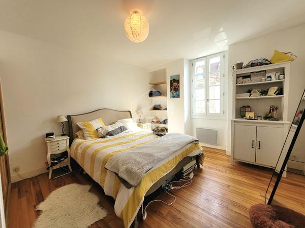 LOCATION PAU - Appartement T4 de 80 m² dans une résidence calme avec balcon