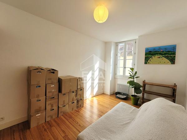 LOCATION PAU - Appartement T4 de 80 m² dans une résidence calme avec balcon