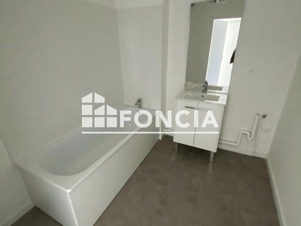 Location Appartement 3 pièces 59.3 m² - RUE DE LA GLISSOIRE Lens 62300