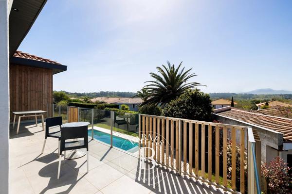 Biarritz, Maison 4 Chambres -  206 m² à vendre