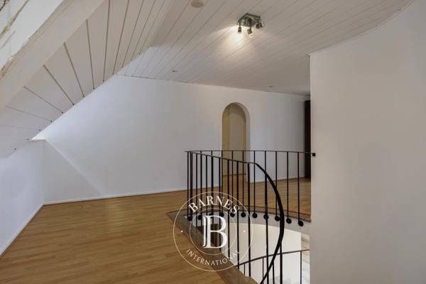 Divonne-les-Bains, Villa 7 Chambres -  322 m² à vendre