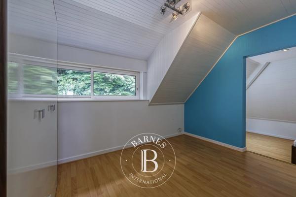 Divonne-les-Bains, Villa 7 Chambres -  322 m² à vendre