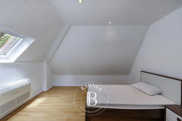 Divonne-les-Bains, Villa 7 Chambres -  322 m² à vendre