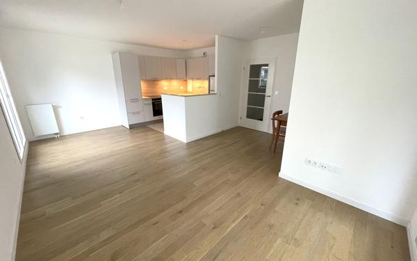 Appartement à vendre    3 pièces • 65,36 m2 Antony