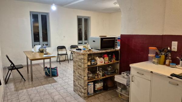Immeuble de rapport Narbonne, 5 lots (1 garage 90m², 1T2, 1 T4 et 2 T3)