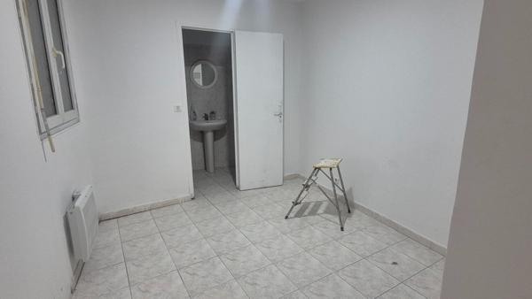 Immeuble de rapport Narbonne, 5 lots (1 garage 90m², 1T2, 1 T4 et 2 T3)