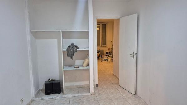 Immeuble de rapport Narbonne, 5 lots (1 garage 90m², 1T2, 1 T4 et 2 T3)