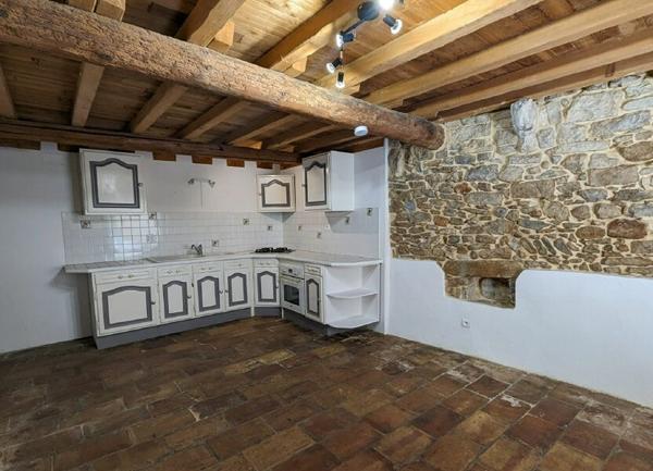 Maison à vendre    3 pièces •  Bezouce