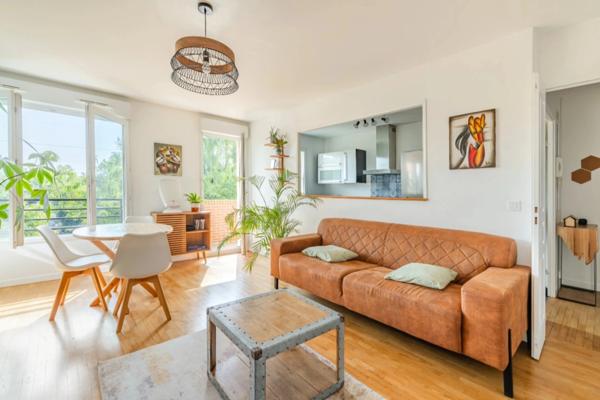 Opportunité Neuilly sur Marne 3 pièces 71 m2 lumineux avec balcon et parking