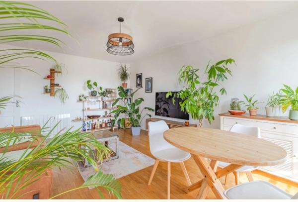 Opportunité Neuilly sur Marne 3 pièces 71 m2 lumineux avec balcon et parking
