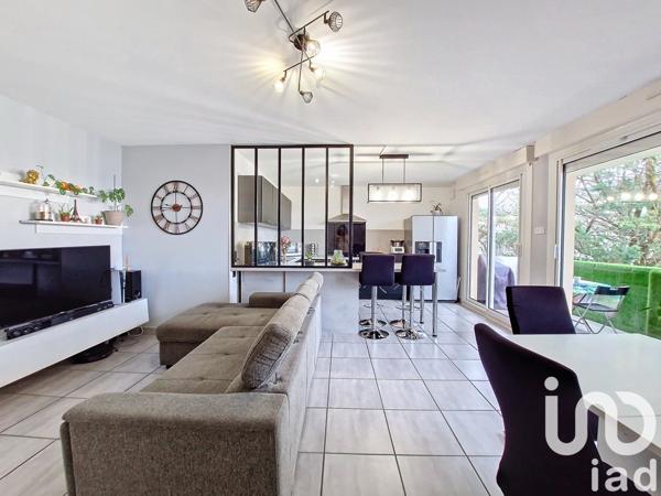 Appartement à vendre 3 pièces 81 m² Décines-Charpieu