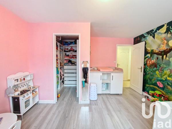 Appartement à vendre 3 pièces 81 m² Décines-Charpieu