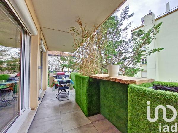 Appartement à vendre 3 pièces 81 m² Décines-Charpieu