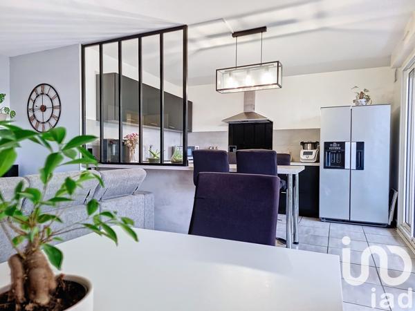 Appartement à vendre 3 pièces 81 m² Décines-Charpieu